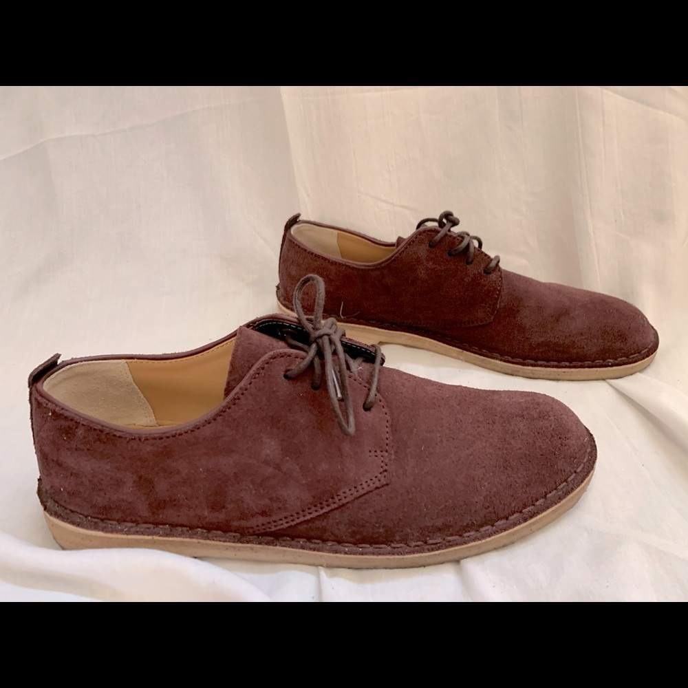 Men’s size 10 maroon suede loafers